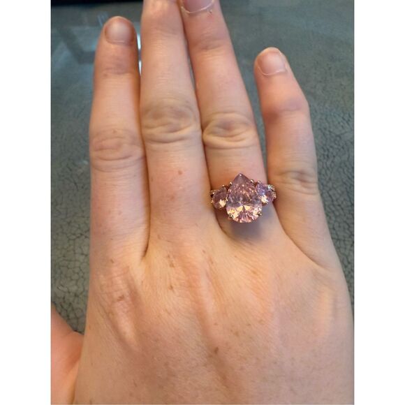 Pink Pear Perfection - Picture 1 of 6